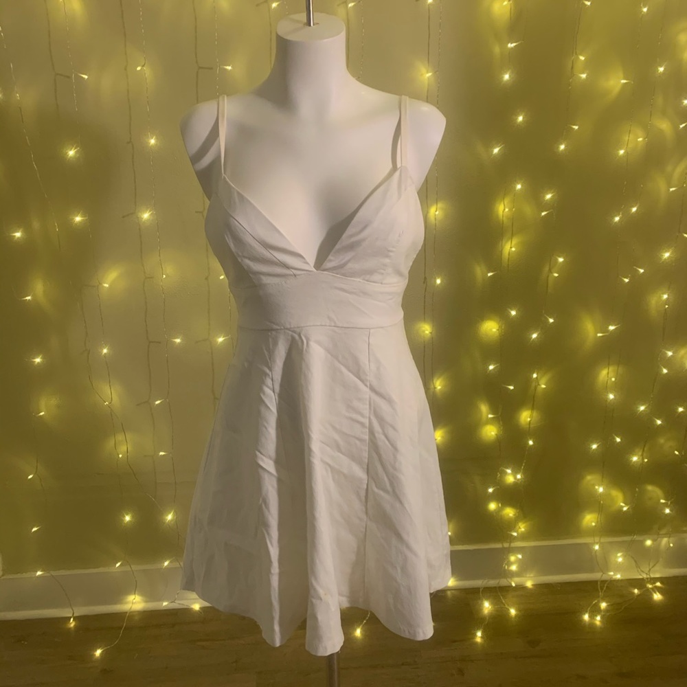 TOBI fit and flare skater dress - v neck low back